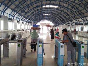 Ada Munajat 212, Layanan KRL di Juanda dan Gondangdia Ditambah