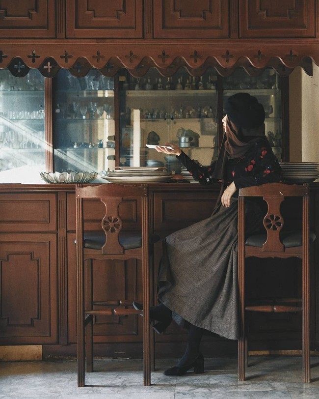 Hijab sehari-hari yang Aufa kenakan biasanya berupa pashmina atau shawl panjang. Ia pun sering memakai hijab dari brand Indonesia seperti dari desainer Rani Hatta. Foto: Dok. Instagram/Aufa Rahmalia