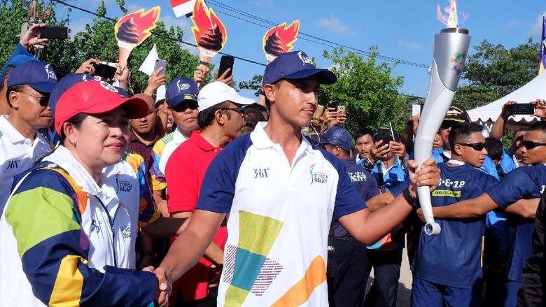 Obor Asian Games 2018 di Tangan Hamish Daud Obor Asian Games 2018 di Tangan Hamish Daud