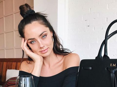 Tren Baru di Instagram, Pose 'Sakit Kepala' Saat Foto Selfie