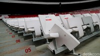 Aksi perusakan Stadion GBK oleh suporter terjadi hanya sekitar satu bulan setelah stadion kebangaan Indonesia itu diresmikan oleh Presiden Joko Widodo. Stadion tersebut baru saja menjalani proses renovasi selama 16 bulan dan menghabiskan biaya Rp 770 miliar. Dok.Detikcom/Grandyos Zafna.
