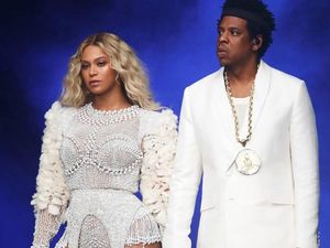 Yeay! Beyonce Berbagi Foto si Kembar Rumi dan Sir Nih, Bun