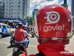 Aksi Perdana Driver Go-Jek Angkut Penumpang di Vietnam
