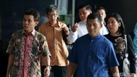 Anang didakwa telah ikut merugikan negara sebesar Rp 2,3 triliun dalam proyek pengadaan E-KTP. Ia pun didakwa memperkaya korporasi, sejumlah anggota DPR, dan pejabat Kementerian Dalam Negeri.