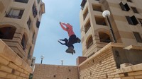 Begini aksi parkour yang dilakukan kaum wanita di Mesir. REUTERS/Amr Abdallah Dalsh.