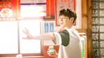 Lihat Serunya si Ganteng Go Kyung Pyo, Pemain Reply 1988 Saat Makan dan Masak