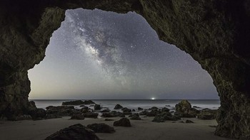 Cave Man karya fotografer Brandon Yoshizawa asal Amerika Serikat.  (Foto: National Maritime Museum)