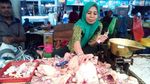 Pedagang Ramai-ramai Minta Harga Ayam Turun dan Pasokan Lancar