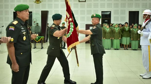 Letjen Andika Perkasa Resmi Jabat Pangkostrad