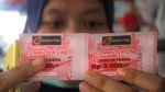 Kembali ke Tiket Kertas, Penumpang Menumpuk di Stasiun Bogor