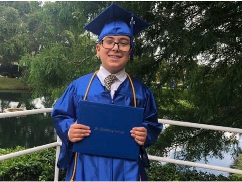 William Mailis, bocah jenius yang lulus kuliah di usia 11.