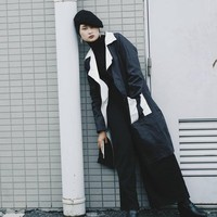 Aku ini pakai hijab Uniqlo Hanna Tajima. Aku juga beli di Indonesia. Di Jepang mungkin ada, tapi nggak nemu, tandas Aufa. Hijab instan Uniqlo by Hanna Tajima ini justru lebih populer di Indonesia dibanding Jepang. Foto: Dok. Instagram/Aufa Rahmalia