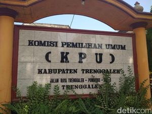 KPU Trenggalek Kembalikan Berkas 430 Bacaleg, Ini Penyebabnya