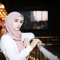 Atta Halilintar pun dengan tegas tak mengenalkan Nabilla sebagai pacar, tapi calon istri. Ia serius dengan hubungan ini dan tidak main-main. Foto: Instagram/bae_biiiiiii