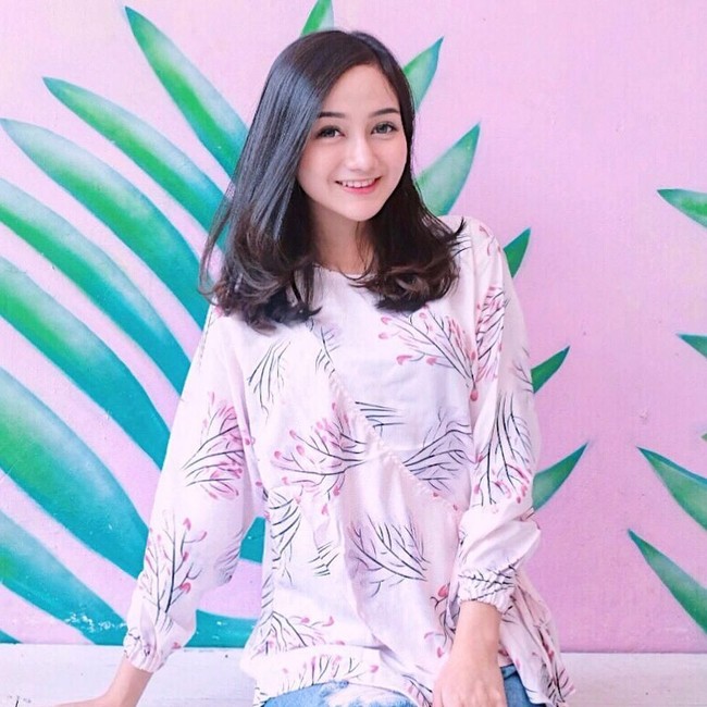 Meski usianya masih sangat muda, Nanda Arsyinta terbilang sukses menjadi seorang beauty vlogger. Foto: Instagram