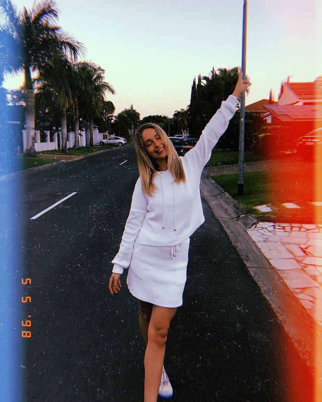 Ketika kecil, aku tidak pernah tertarik dengan perawat. Bahkan aku tidak tahu ingin menjadi apa. Aku tidak pernah suka sekolah atau pelajaran. Aku berhenti sekolah ketika berusia 17 tahun dan tidak menengok lagi, ungkapnya kepada Daily Mail. Foto: Instagram @brooklynkellyy