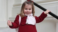 Diposisi teratas ada Putri Charlotte dengan kekayaan US$ 5 miliar dan baru berusia 2 tahun. Putri Charlotte punya kekayaan lebih besar dibanding kakaknya Pangeran George. Tentu, hal ini membuat tanda tanya sebab George akan menjadi pemegang tahta kerajaan Inggris. Kekayaan Charlotte karena pengaruhnya dalam perkembangan industri fashion. Efek Charlotte mirip dengan efek Kate yang mempengaruhi pasar ritel Inggris. Getty Images.