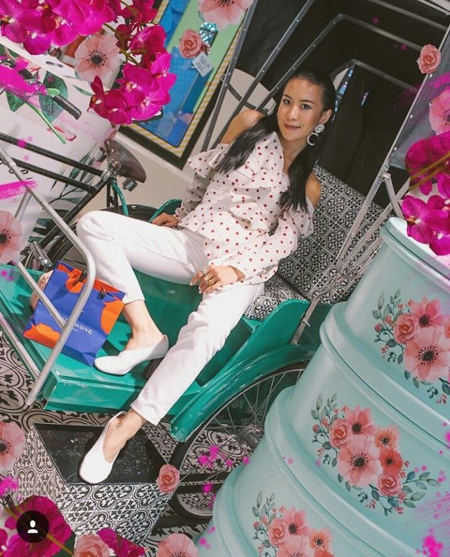 Inilah selebgram asal Singapura bernama Savina Chai. Cewek 24 tahun ini cukup populer di Instagram dengan followers lebih dari 76 ribu. Foto: Dok. Instagram/Savina Chai