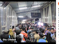 Curhat Antrean Tiket Kertas Commuterline