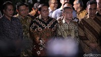 Jumpa pers ini dihadiri elite Partai Demokrat dan Gerindra.