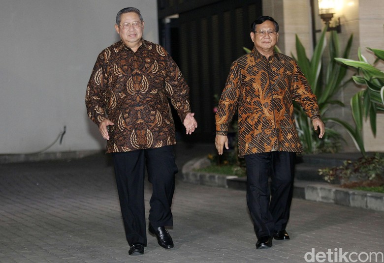 Balas Kunjungan Prabowo, SBY Sambangi Kertanegara Malam Ini Balas Kunjungan Prabowo, SBY Sambangi Kertanegara Malam Ini