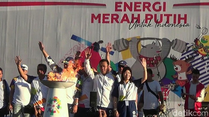 Bawa Obor Asian Games ke GWK, Menpora Minta Doa dan Dukungan untuk Para Atlet