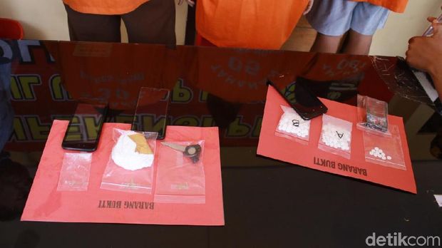 Barang bukti narkoba yang disita dari pelaku