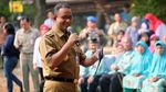 Anies Hadiri Peringatan Hari Lansia di Ragunan