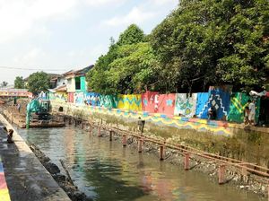 Kali Item di Jakarta Dipasang Waring, Bagaimana di Palembang?