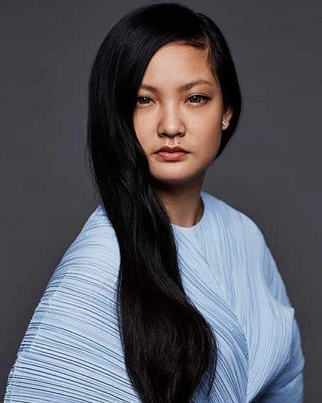 Amanda sendiri pernah menjadi korban pemerkosaan. Setelah melaporkan kejadian tersebut, ia menemukan jika hukum mengatur bahwa bukti-bukti pemerkosaan bisa dihancurkan enam bulan ke depan. Padahal waktu yang diberikan untuk kejadian itu bisa diproses hukum adalah 15 tahun. Foto: Instagram @amandangocnguyen