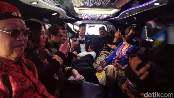 Melihat Keriuhan World Premier Si Doel The Movie di Belanda Melihat Keriuhan World Premier Si Doel The Movie di Belanda
