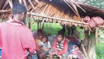 Melihat Suku Terpencil di Maluku yang 3 Warganya Mati Kelaparan