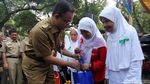 Anies Hadiri Peringatan Hari Lansia di Ragunan