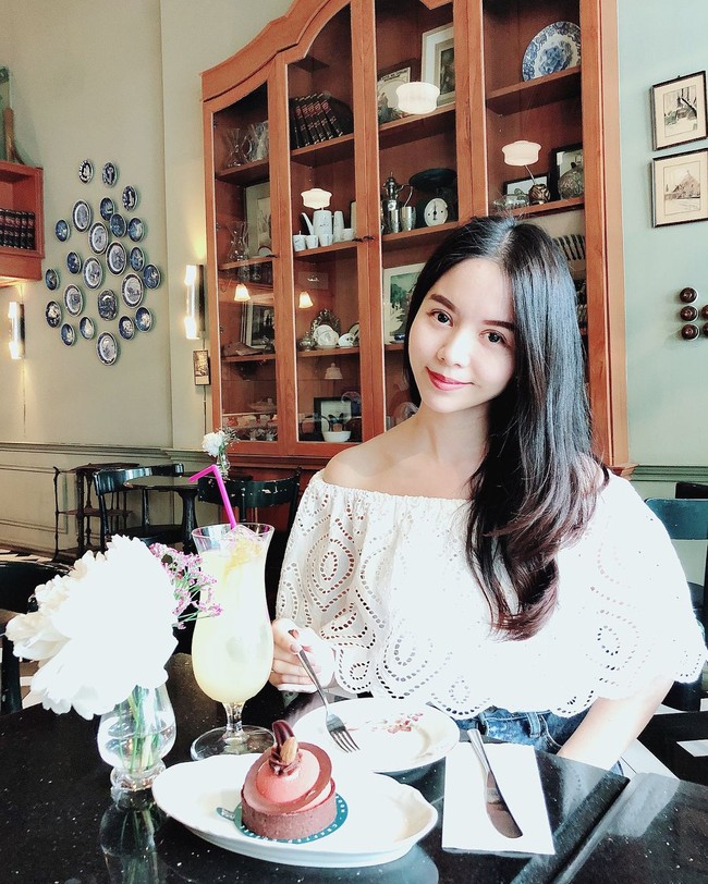 May menjalani operasi di rumah sakit bedah plastik Grand di Seoul, yang katanya memiliki banyak ulasan positif. Usai operasi, payudara May mengalami pendarahan tak teratur dan ia juga merasakan sensasi terbakar. Foto: Instagram