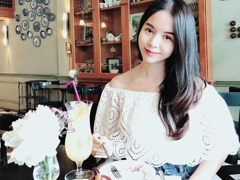 Artis Cantik Ini Hampir Tewas Usai Jalani Operasi Pembesaran Payudara