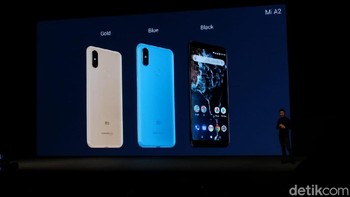 Dengan semua perbekalan tersebut, MI A2 varian RAM 4GB dan ROM 32 GB akan dijual 249 euro atau Rp 4,2 juta. Sementara versi RAM 4 GB dan ROM 64 GB dijual seharga 279 euro atau Rp 4,7 juta. Foto: Dhani Irawan/detikcom