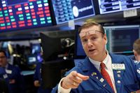 Sinyal Dovish The Fed Bikin Wall Street Bergairah