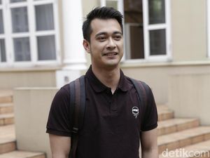 Sudah Dua Bulan Menikah, Eza Gionino Baru Gelar Resepsi