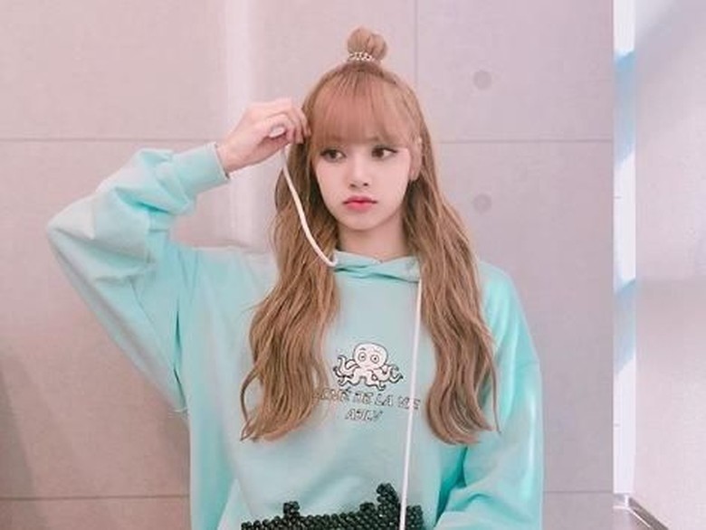 Muncul Petisi Tolak Young Lex Hadiri M G Lisa  BLACKPINK  