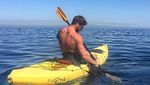 Travelingnya Nick Bateman, Seleb Tampan yang Bikin Cewek Meleleh