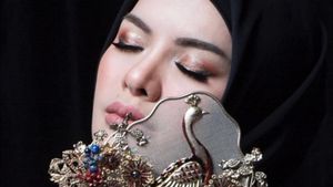 Nikita Mirzani hingga Fitrop Pemotretan Pakai Hijab, Bikin Pangling!