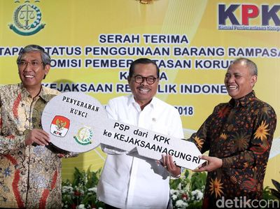 Serah Terima Aset Sitaan KPK ke Kejagung