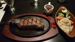 Fusion Sushi di Sini Dibuat dan Disajikan oleh  Para Ninja