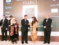 Orchard Park Batam mendapatkan penghargaan World Silver Winner kategori Masterplan di konferensi internasional FIABCI di Dubai (Foto: dok. Orchard Park Batam)