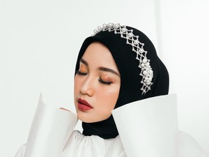 Chacha Frederica Bersyukur Suaminya Selamat dari Musibah di Palu