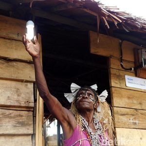 Nikmati Listrik PLN, Warga Enem di Papua Bayar Berapa?
