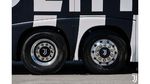 Bermotif Zebra, Bus Juventus Ini Keren Banget