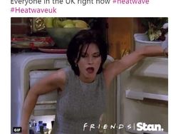 Meme Kocak Warga Inggris Tak Tahan Cuaca Panas