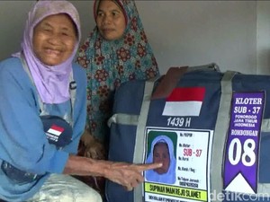 Nabung dari Hasil Buruh Tani, Nenek 78 Tahun Akhirnya Naik Haji
