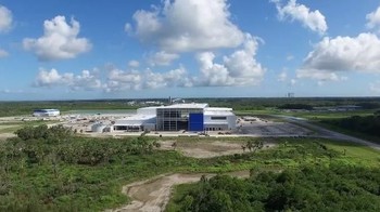 Jeff  Bezos pertama kali bergabung di Instagram pada bulan Juli 2017. Post pertama Bezos di akun Instagram-nya adalah video yang mengumumkan pembangunan fasilitas manufaktur roket New Glenn milik Blue Origin.  Foto: Instagram